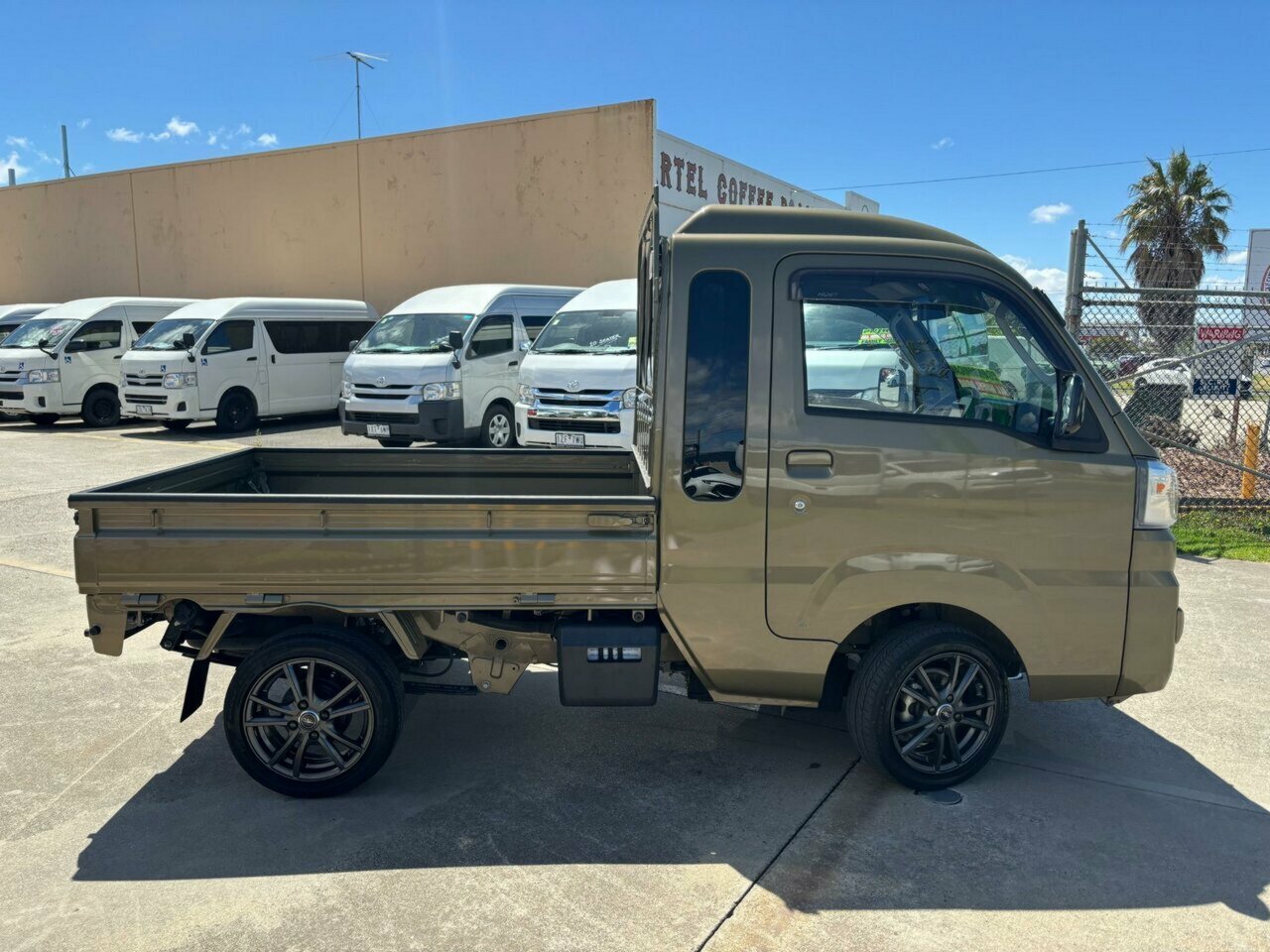 2020 DAIHATSU HIJET JUMBO SA IIIT 4WD AUTOMATIC 2D MINI-TRUCK