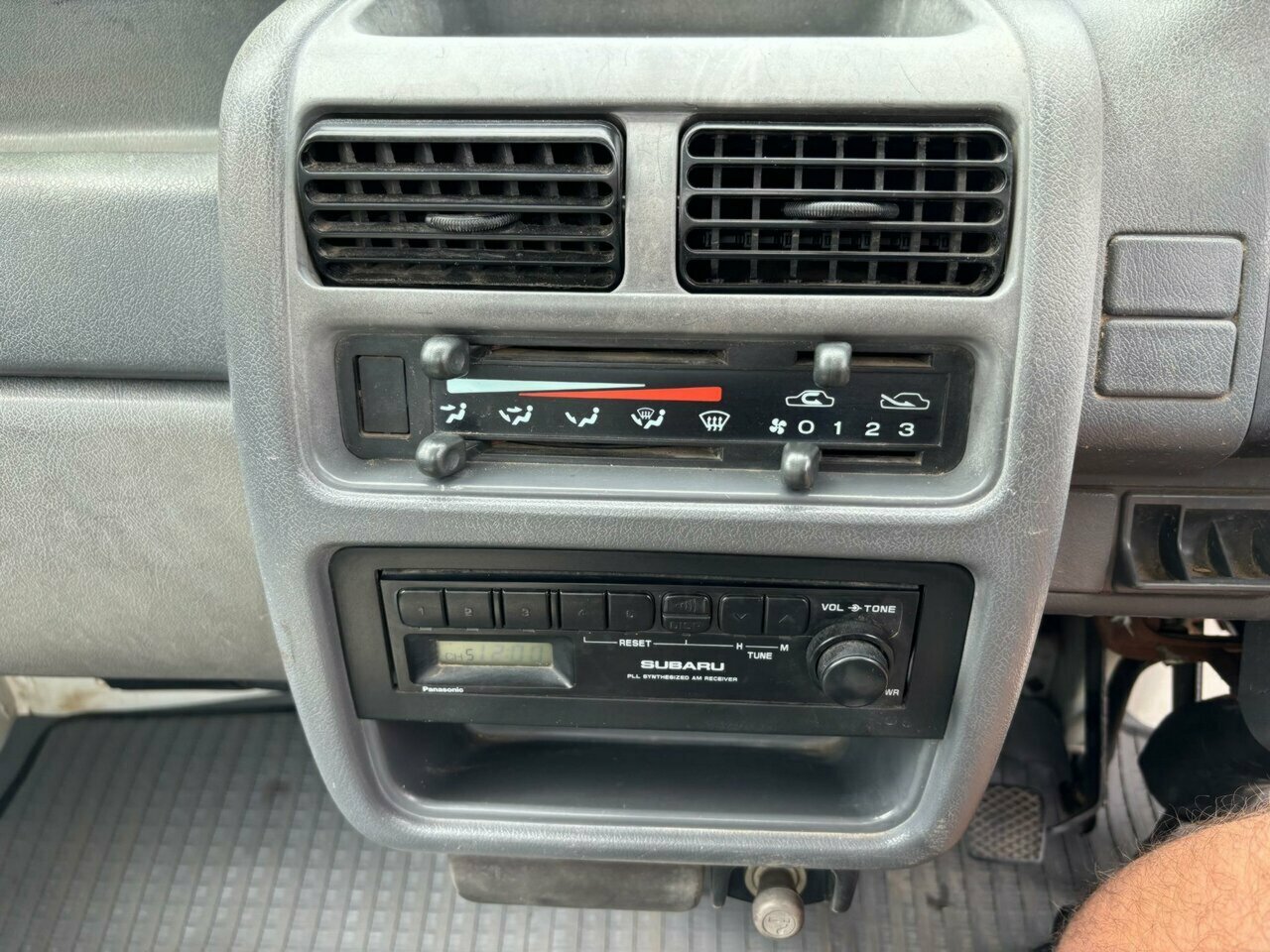 1997 SUBARU SAMBAR STD SPECIAL2 4WD 5 SPEED MANUAL 2D MINI TRUCK