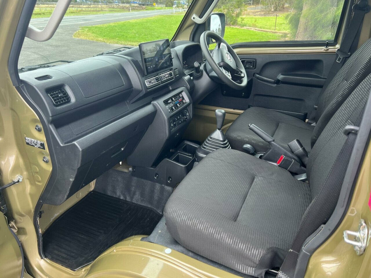 2022 DAIHATSU HIJET JUMBO 4WD MANUAL 2D MINI TRUCK