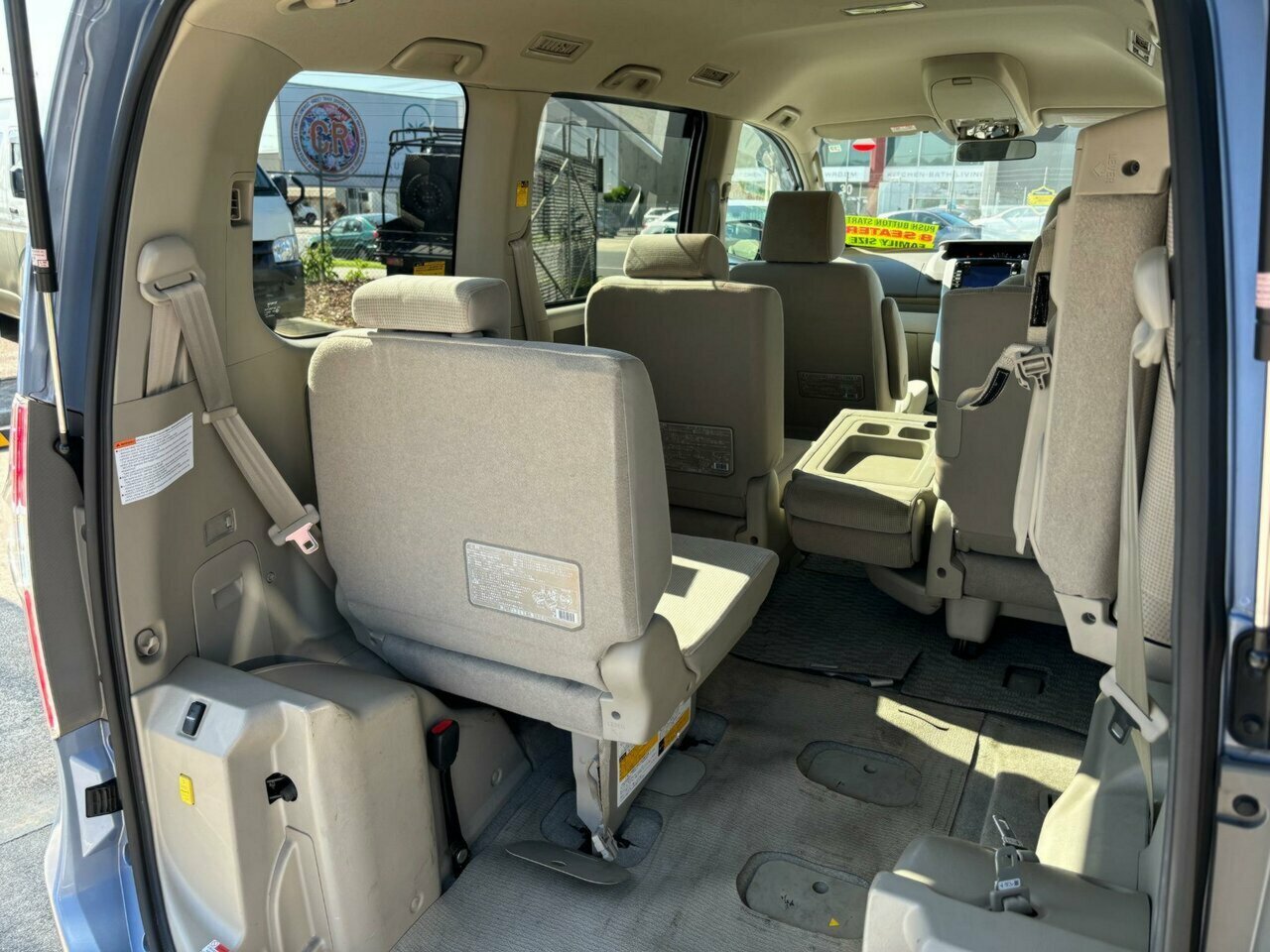2007 TOYOTA NOAH WHEELCHAIR PETROL 8D COACH