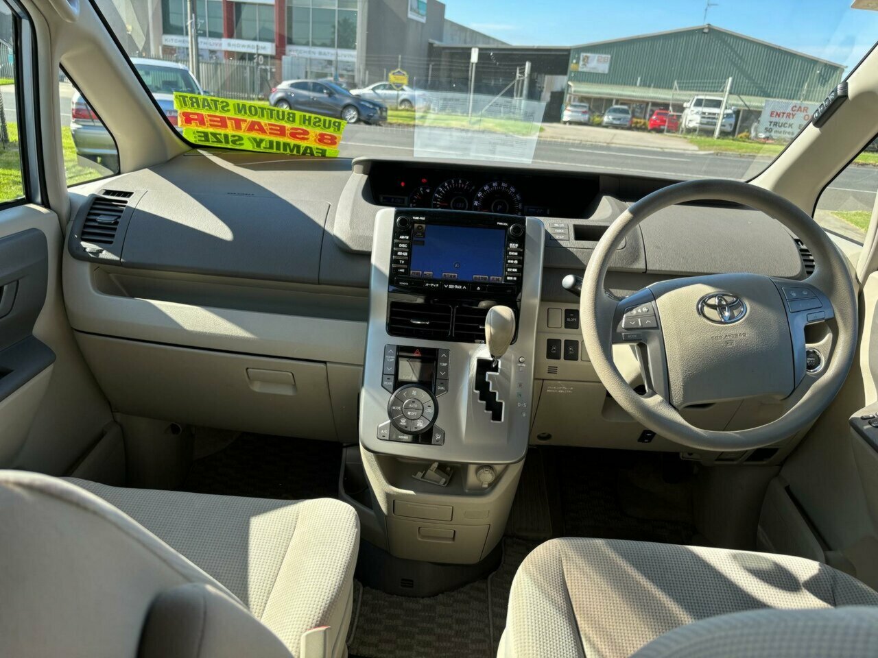 2007 TOYOTA NOAH WHEELCHAIR PETROL 8D COACH