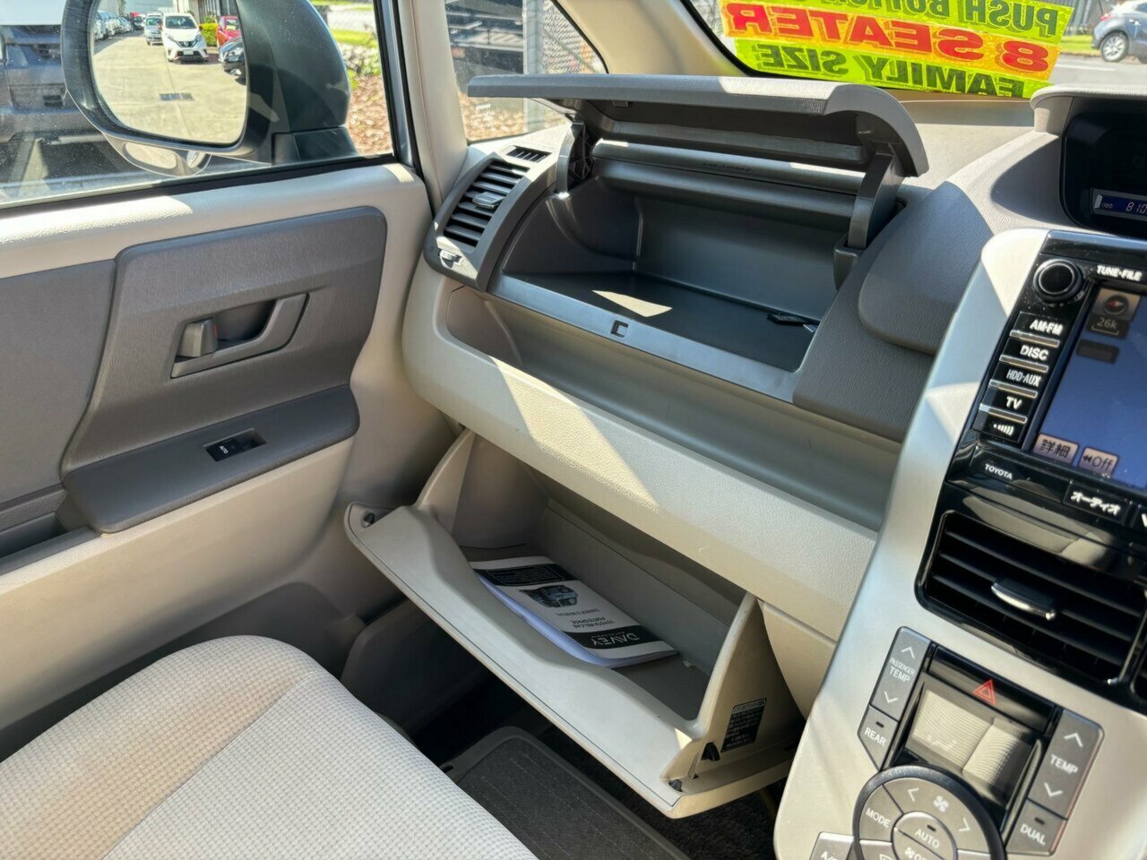2007 TOYOTA NOAH WHEELCHAIR PETROL 8D COACH