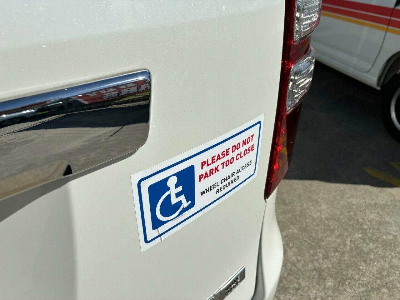 2013 TOYOTA NOAH WHEELCHAIR AUTOMATIC 5D COACH
