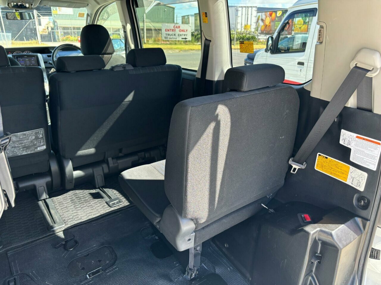 2013 TOYOTA NOAH WHEELCHAIR AUTOMATIC 5D COACH