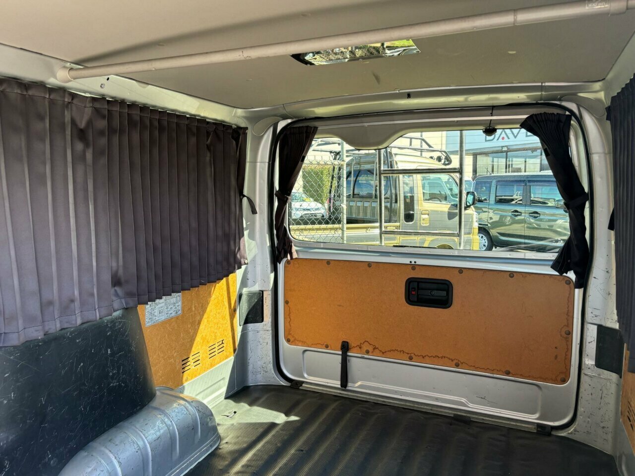 2013 TOYOTA HIACE 4WD AUTOMATIC 4D VAN