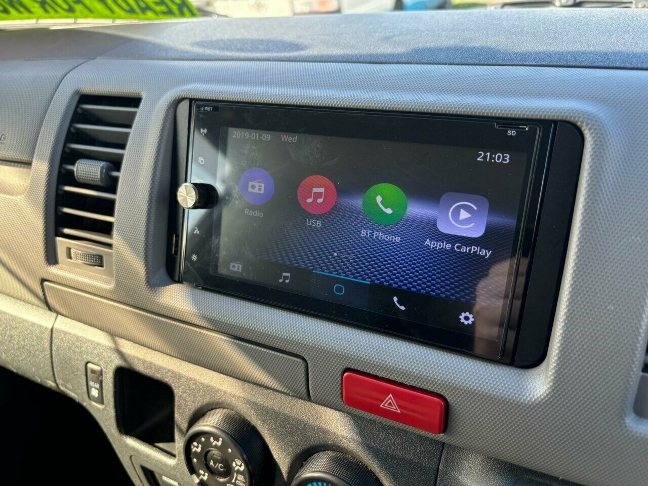 2013 TOYOTA HIACE 4WD AUTOMATIC 4D VAN