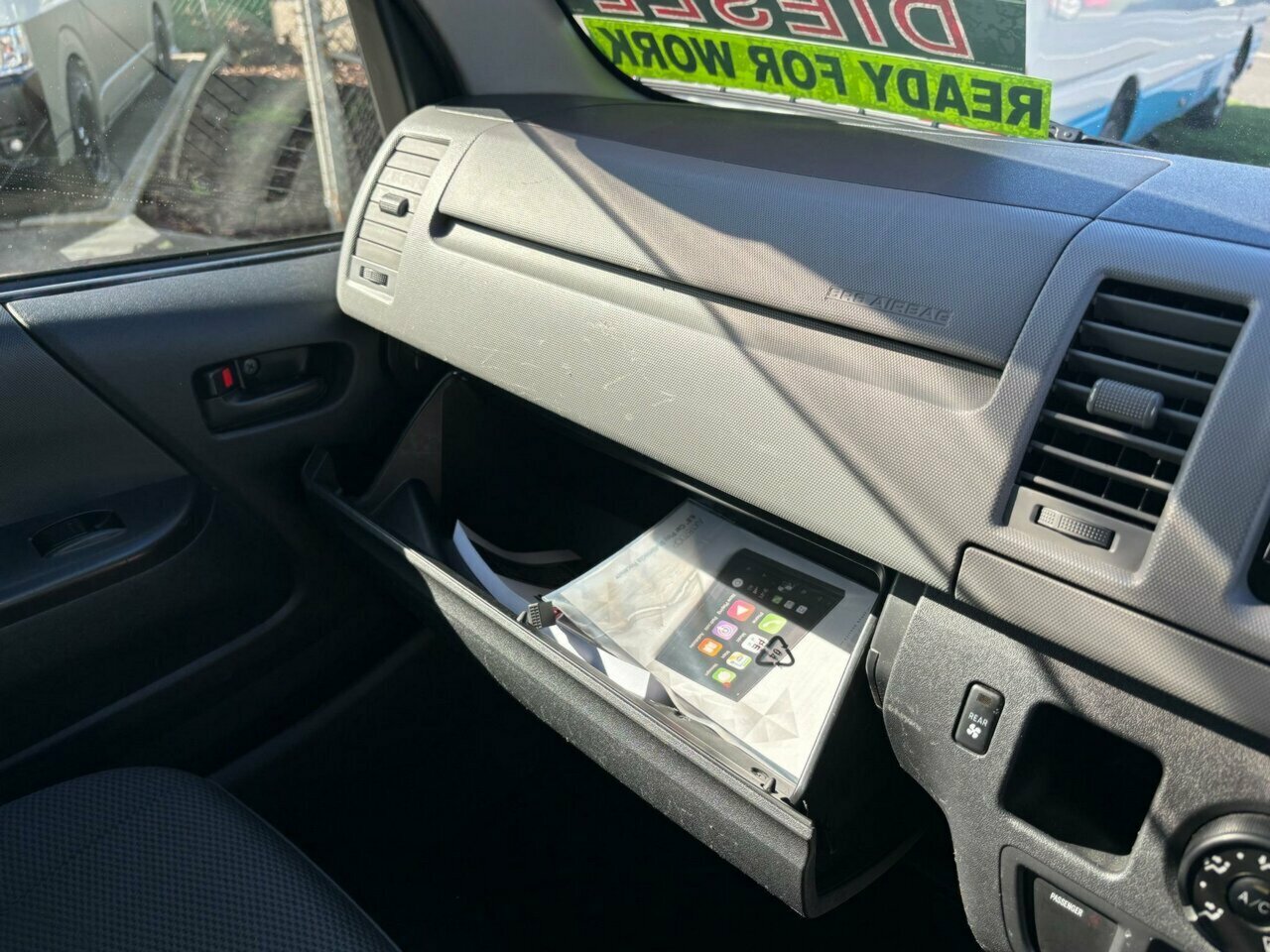 2013 TOYOTA HIACE 4WD AUTOMATIC 4D VAN