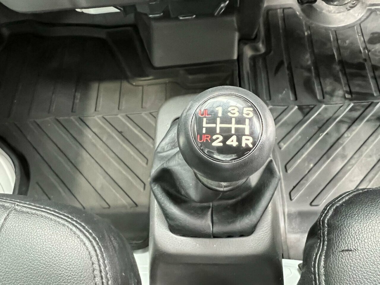 2018 HONDA ACTY ATTACK 4WD 5 SPEED MANUAL 2D MINI TRUCK