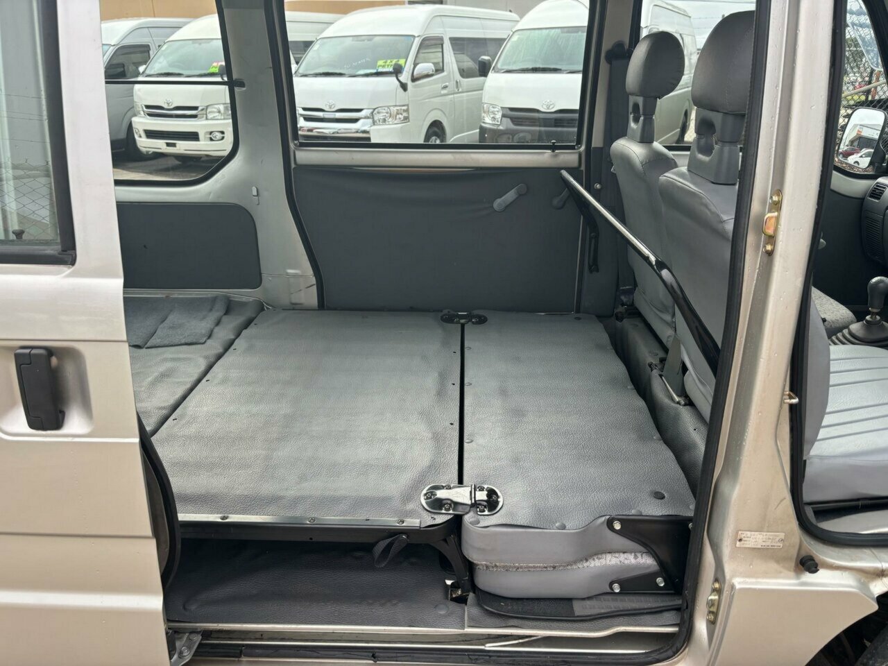 1996 SUBARU SAMBAR CLASSIC 5 SPEED MANUAL 5D VAN