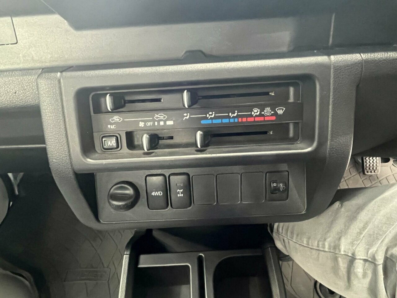 2020 DAIHATSU HIJET DUMP 4WD 5 SPEED MANUAL MINI TRUCK