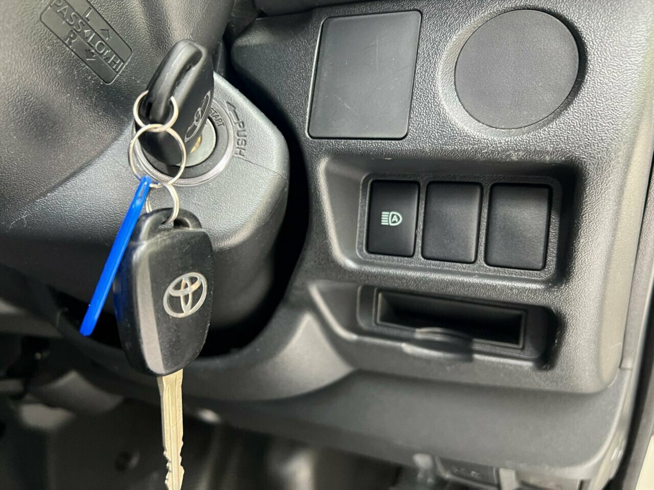 2018 TOYOTA HIACE LWB 4X4 AUTOMATIC 5D VAN