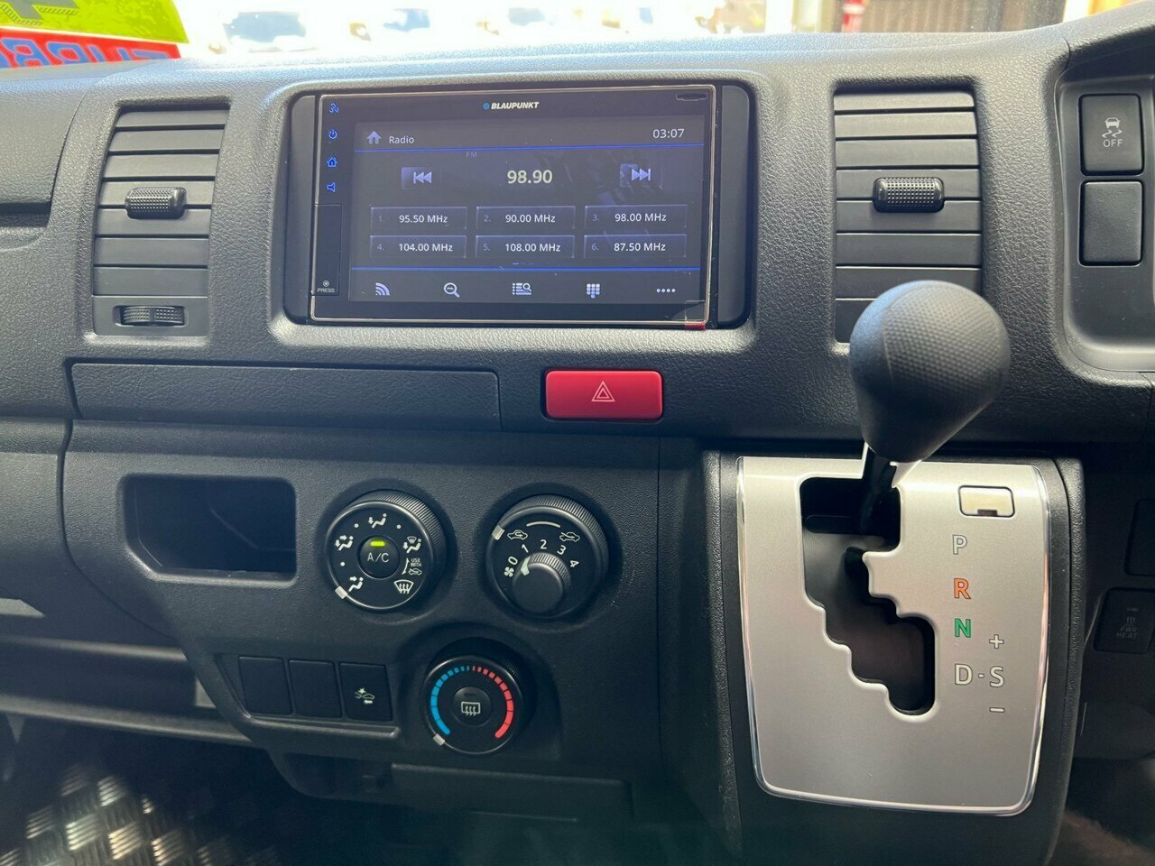 2018 TOYOTA HIACE LWB 4X4 AUTOMATIC 5D VAN