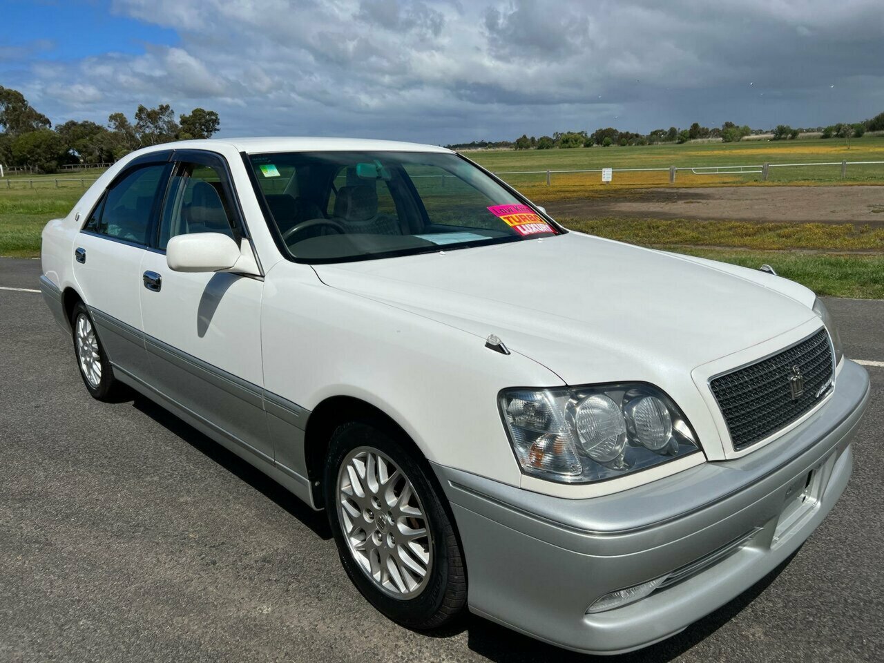 2000 TOYOTA CROWN ATHLETE V AUTOMATIC SEDAN