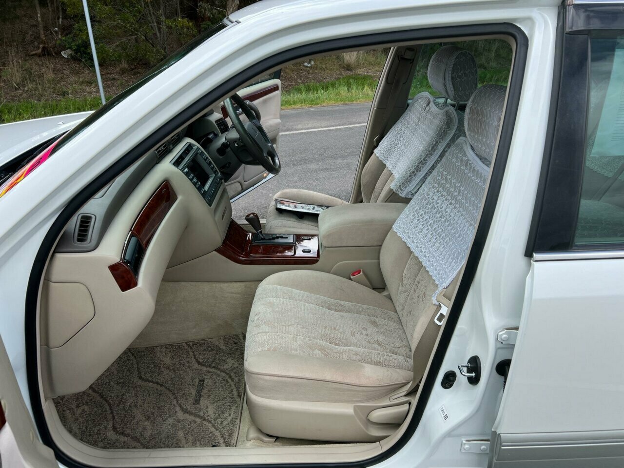 2000 TOYOTA CROWN ATHLETE V AUTOMATIC SEDAN