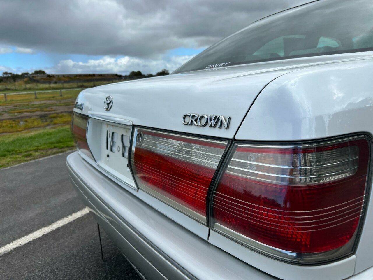 2000 TOYOTA CROWN ATHLETE V AUTOMATIC SEDAN