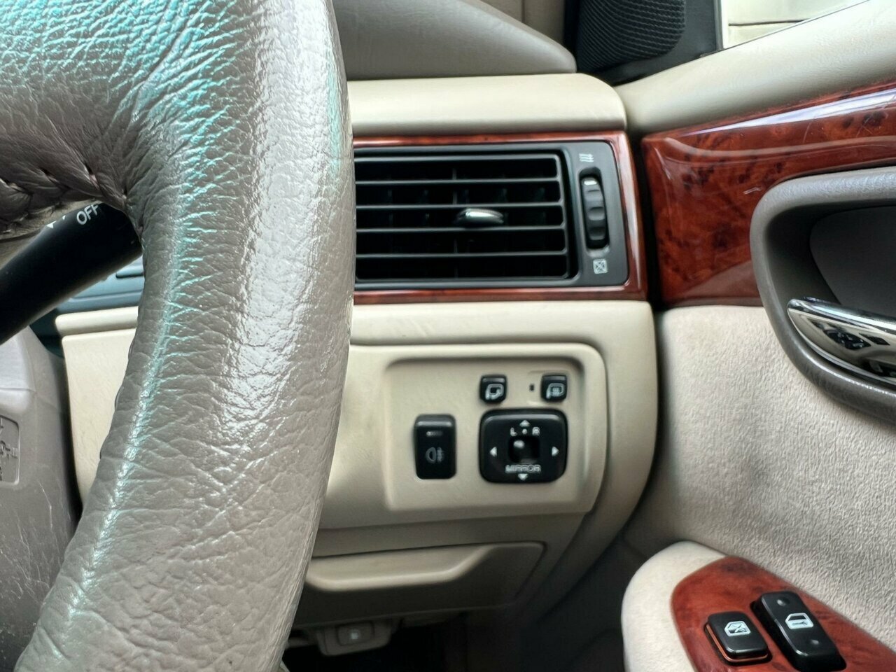 2000 TOYOTA CROWN ATHLETE V AUTOMATIC SEDAN