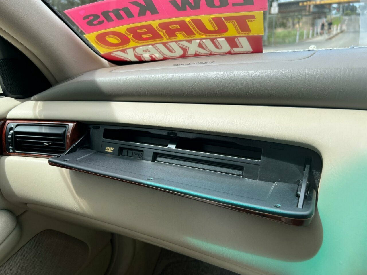 2000 TOYOTA CROWN ATHLETE V AUTOMATIC SEDAN