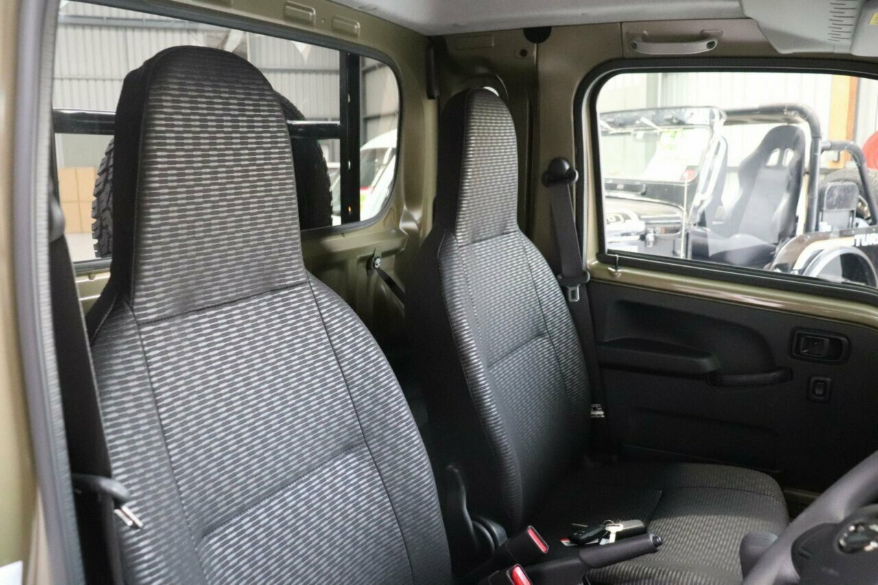 2022 DAIHATSU HIJET JUMBO EXTRA 4WD 5 SPEED MANUAL MINI TRUCK