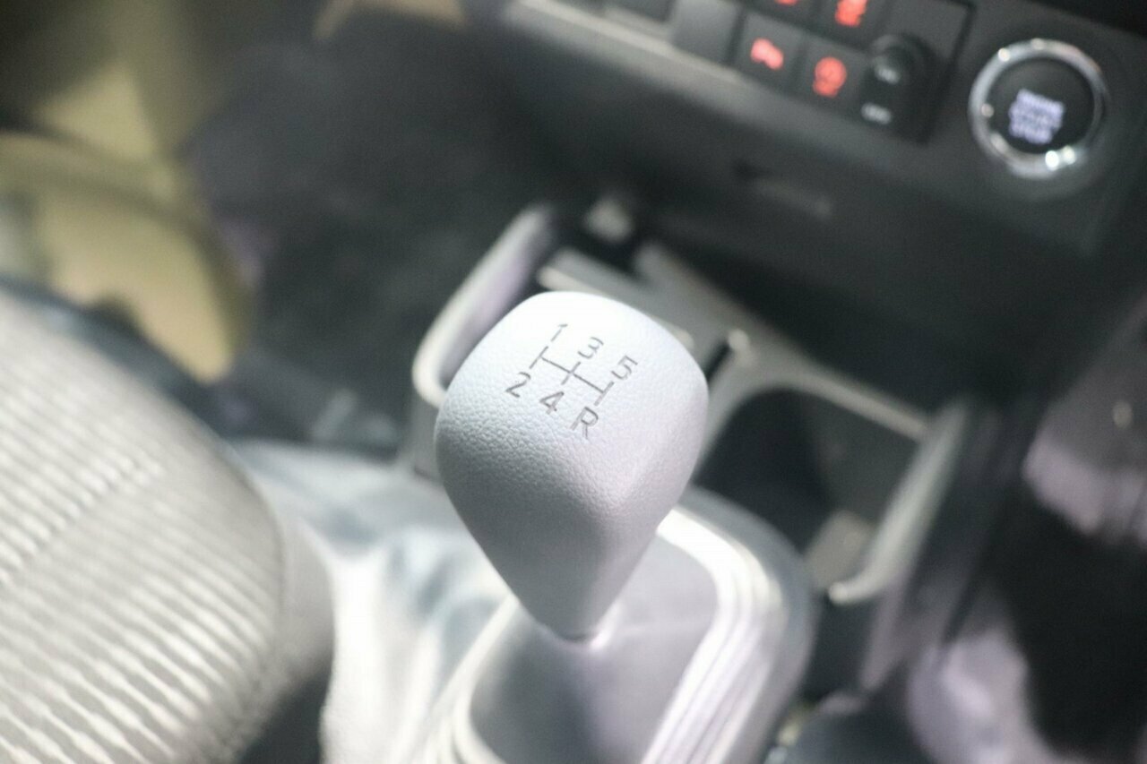 2022 DAIHATSU HIJET JUMBO EXTRA 4WD 5 SPEED MANUAL MINI TRUCK