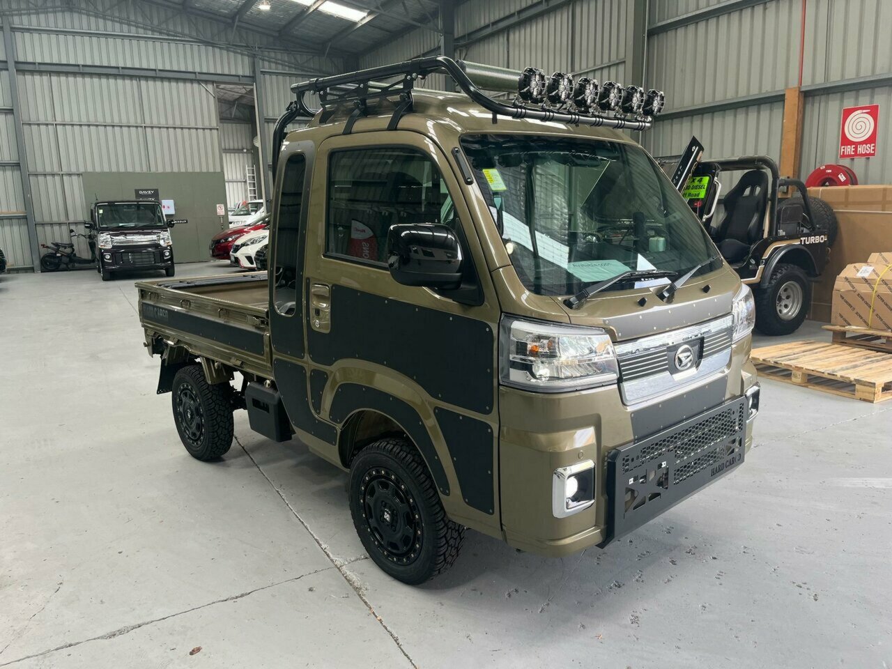 2022 DAIHATSU HIJET JUMBO EXTRA 4WD 5 SPEED MANUAL MINI TRUCK