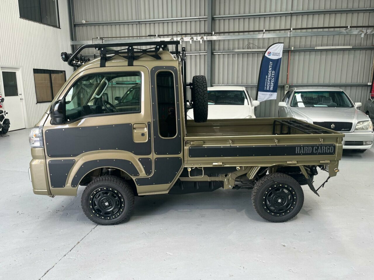 2022 DAIHATSU HIJET JUMBO EXTRA 4WD 5 SPEED MANUAL MINI TRUCK