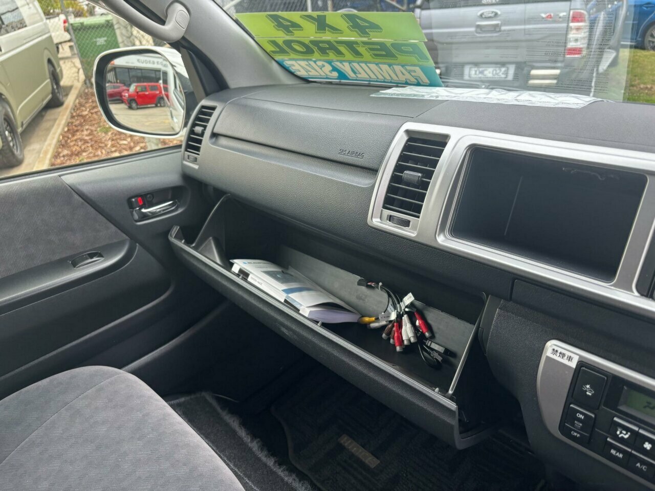 2018 TOYOTA HIACE GRAND CABIN 10-SEATER 4WD AUTOMATIC 4D COACH