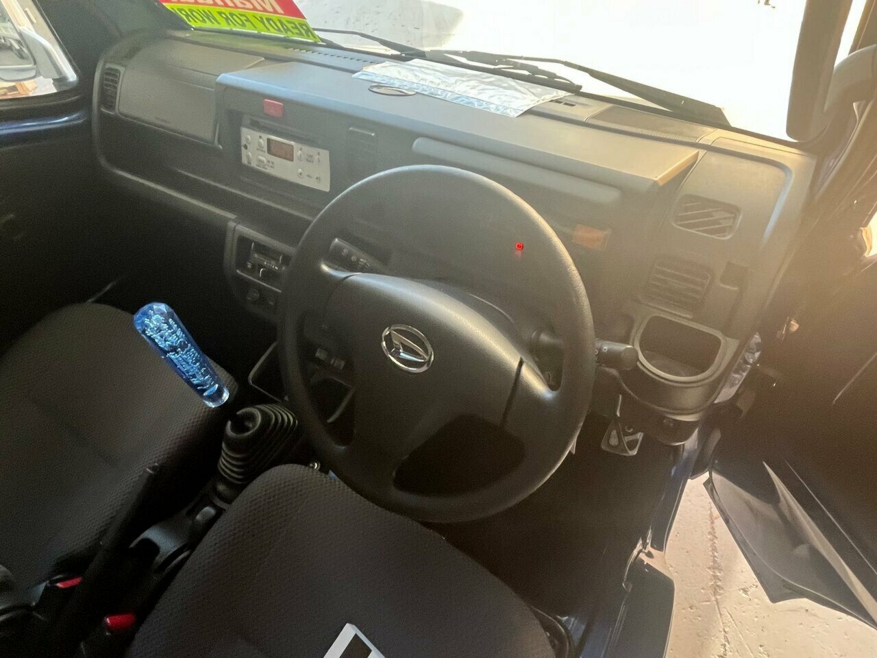 2015 DAIHATSU HIJET JUMBO 4WD 5 SPEED MANUAL MINI TRUCK