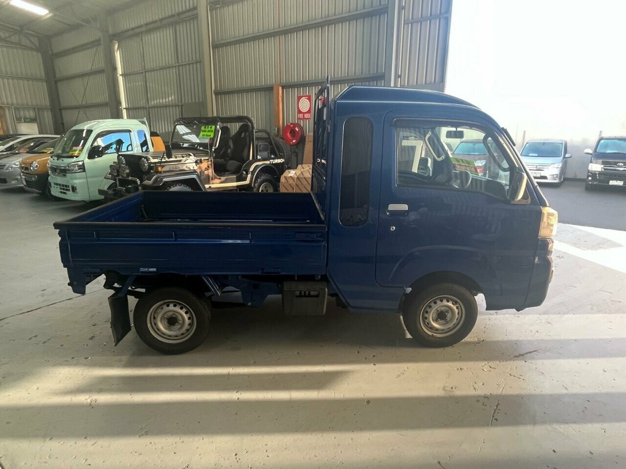 2015 DAIHATSU HIJET JUMBO 4WD 5 SPEED MANUAL MINI TRUCK