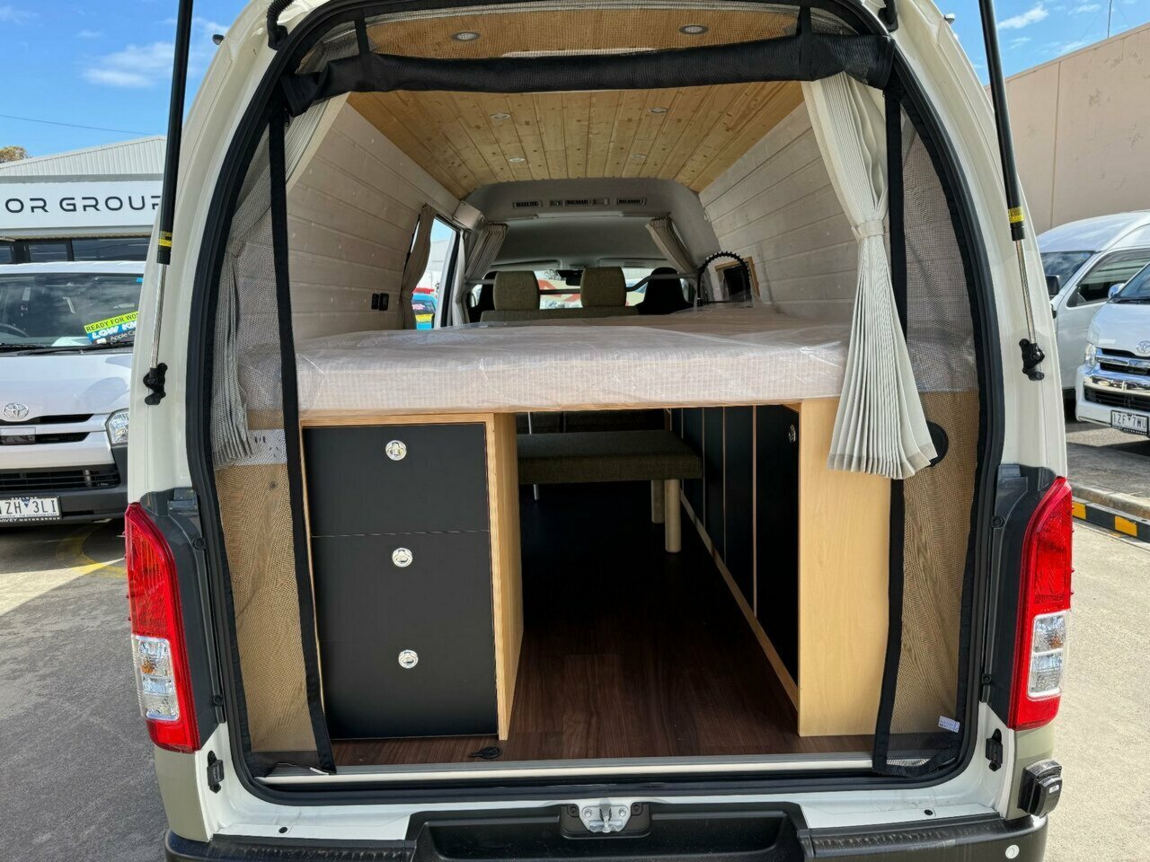 2023 TOYOTA HIACE SLWB 4WD AUTOMATIC VAN