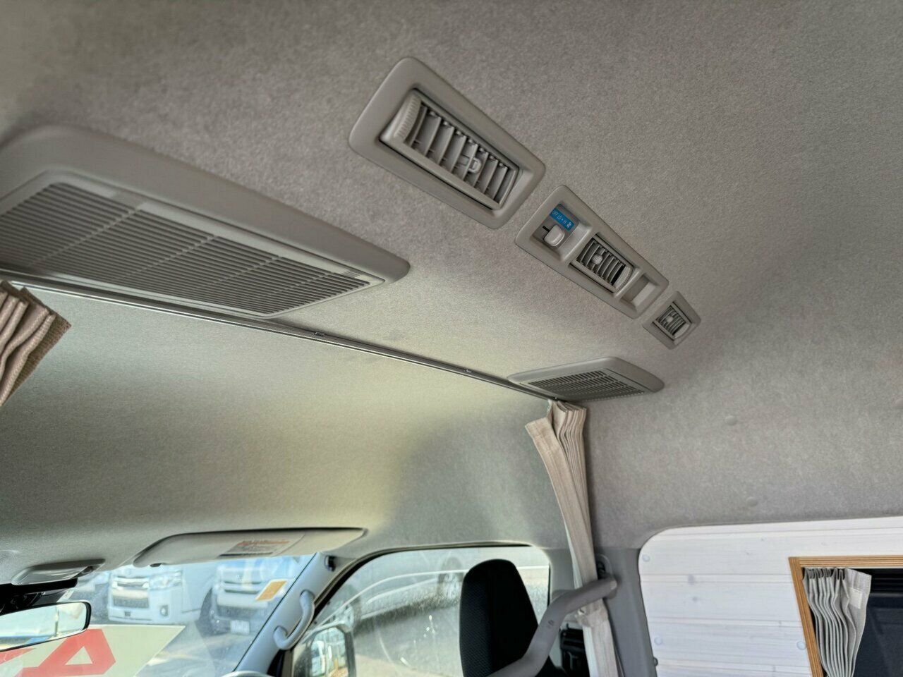 2023 TOYOTA HIACE SLWB 4WD AUTOMATIC VAN