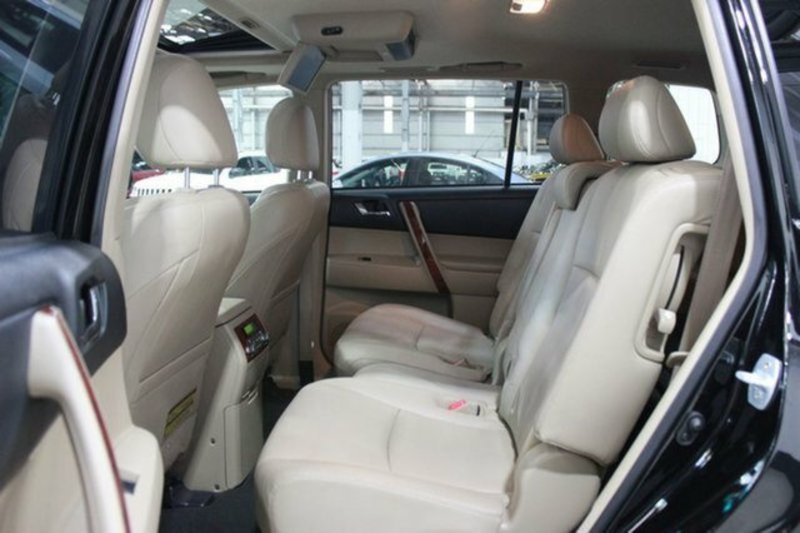 2011 TOYOTA KLUGER GRANDE (4x4) GSU45R MY11 UPGRADE