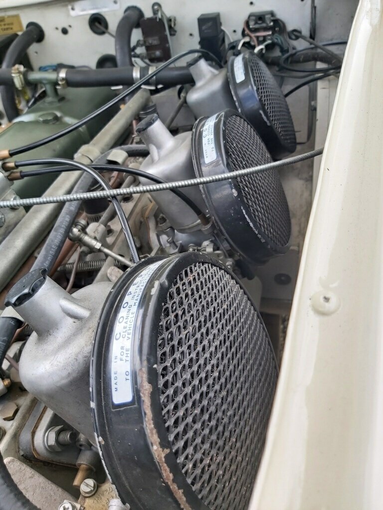 1964 JAGUAR MK II 3.4 4 SP MAN + OVERDRIVE 4D SEDAN