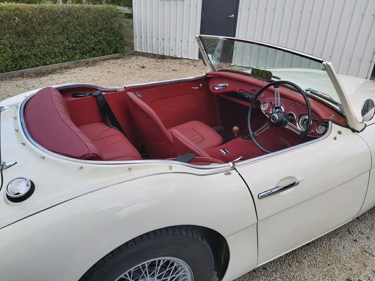 1964 JAGUAR MK II 3.4 4 SP MAN + OVERDRIVE 4D SEDAN