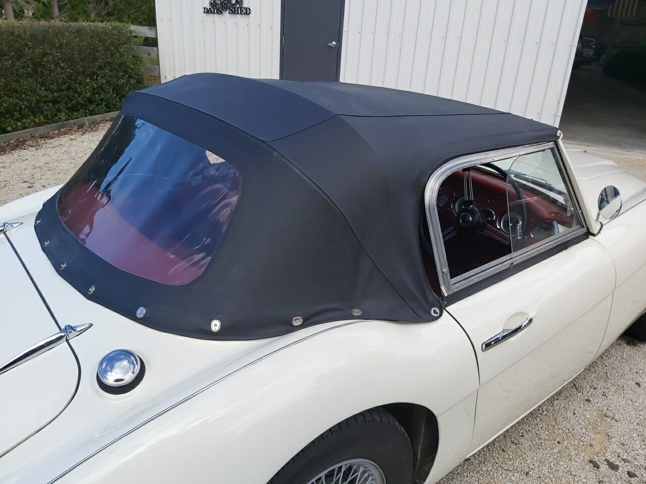 1964 JAGUAR MK II 3.4 4 SP MAN + OVERDRIVE 4D SEDAN