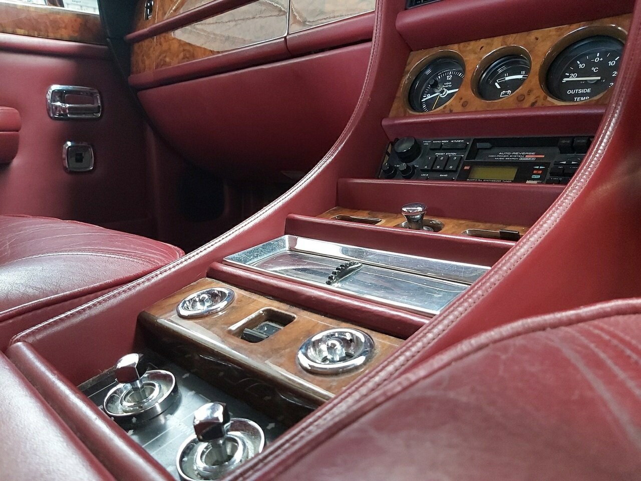 1987 BENTLEY TURBO R 4D SALOON