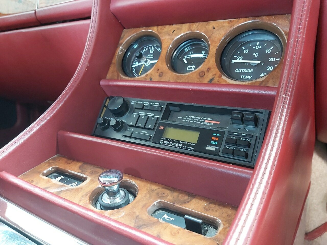 1987 BENTLEY TURBO R 4D SALOON