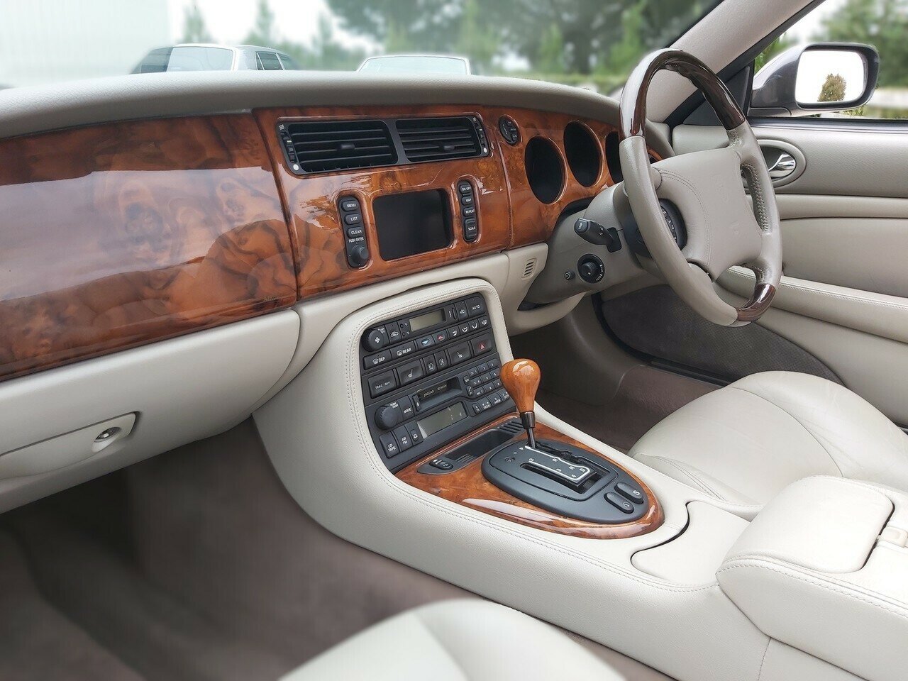 2000 JAGUAR XKR SPORT 5 SP AUTOMATIC 2D CONVERTIBLE