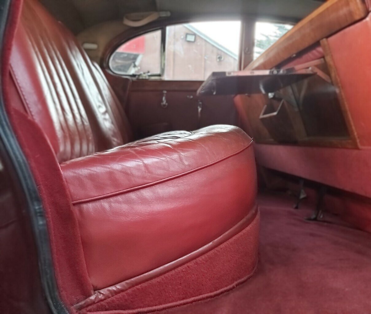 1958 JAGUAR MARK VIII SEDAN