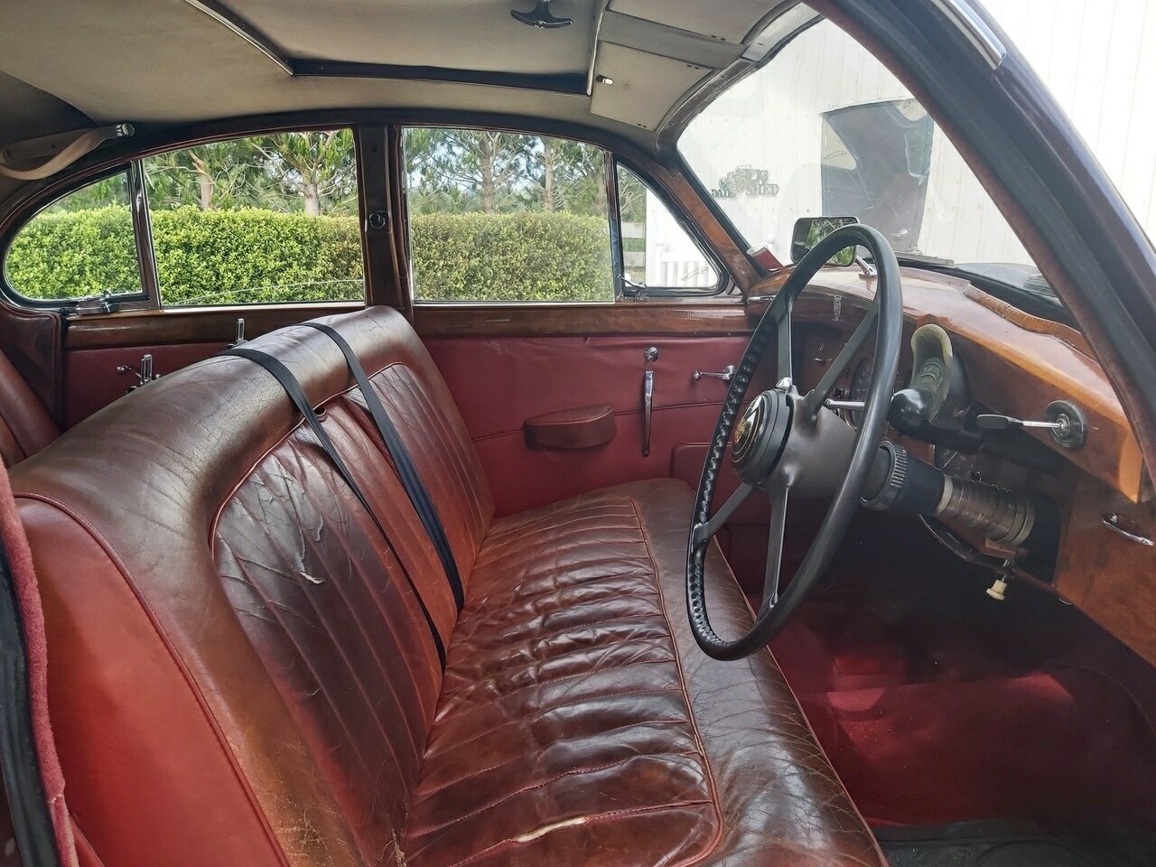 1958 JAGUAR MARK VIII SEDAN