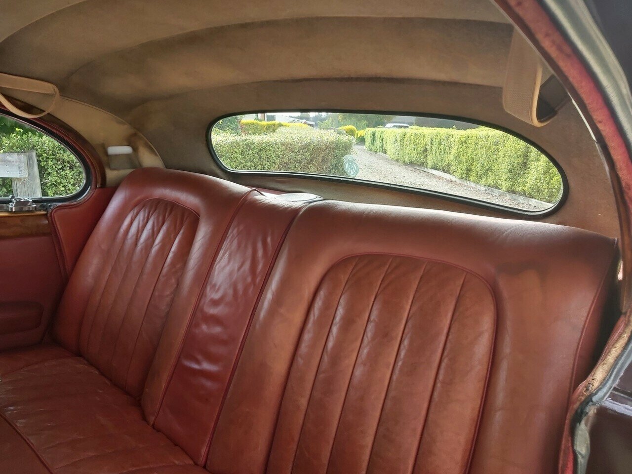 1958 JAGUAR MARK VIII SEDAN