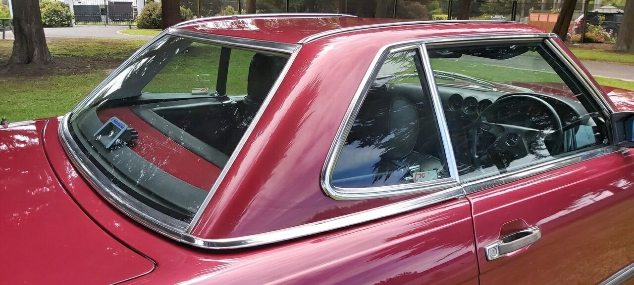 1988 MERCEDES-BENZ 500 SL AUTOMATIC COUPE