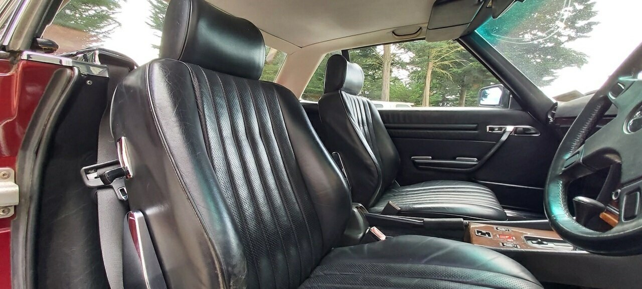 1988 MERCEDES-BENZ 500 SL AUTOMATIC COUPE