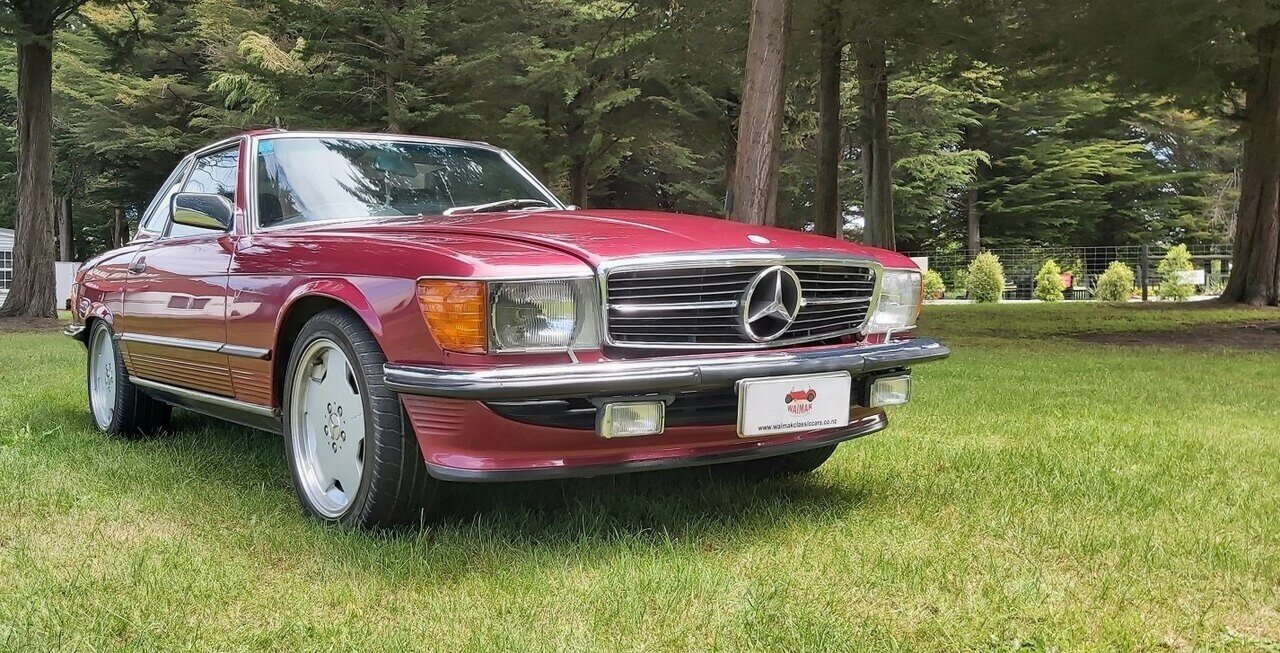 1988 MERCEDES-BENZ 500 SL AUTOMATIC COUPE