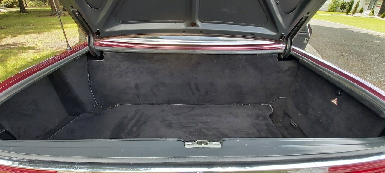 1988 MERCEDES-BENZ 500 SL AUTOMATIC COUPE