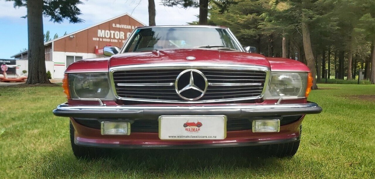 1988 MERCEDES-BENZ 500 SL AUTOMATIC COUPE