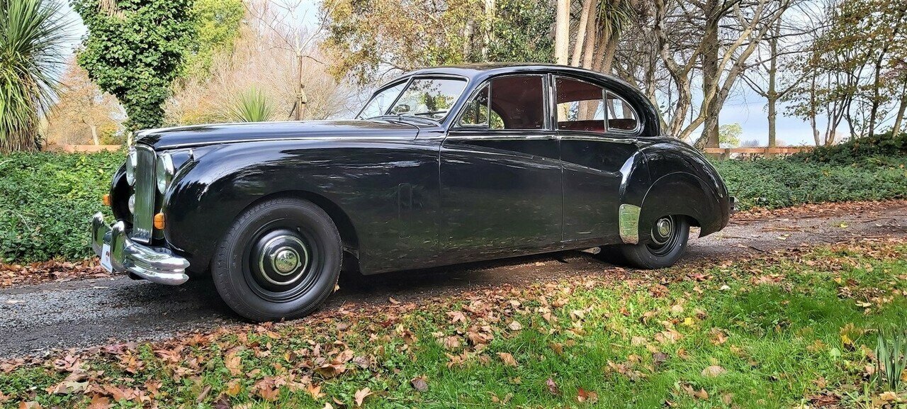 1952 JAGUAR MK VII SEDAN