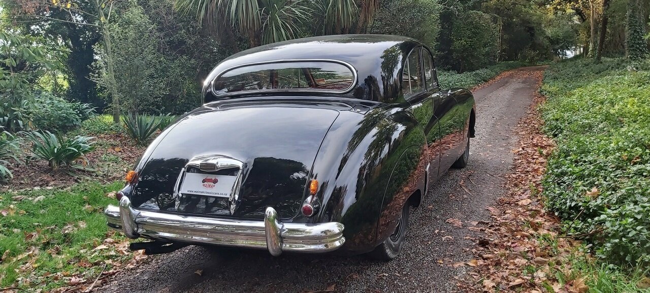 1952 JAGUAR MK VII SEDAN