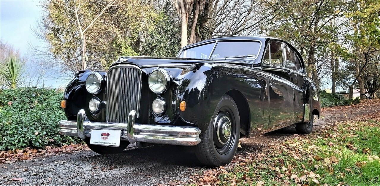 1952 JAGUAR MK VII SEDAN