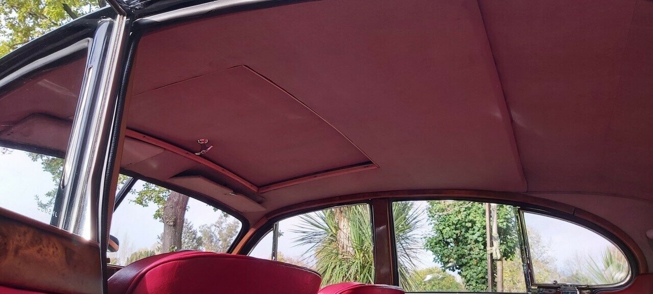 1952 JAGUAR MK VII SEDAN