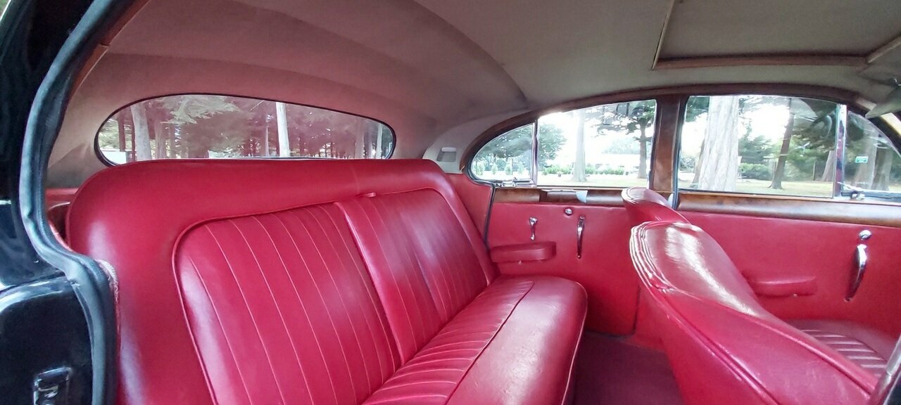 1952 JAGUAR MK VII SEDAN